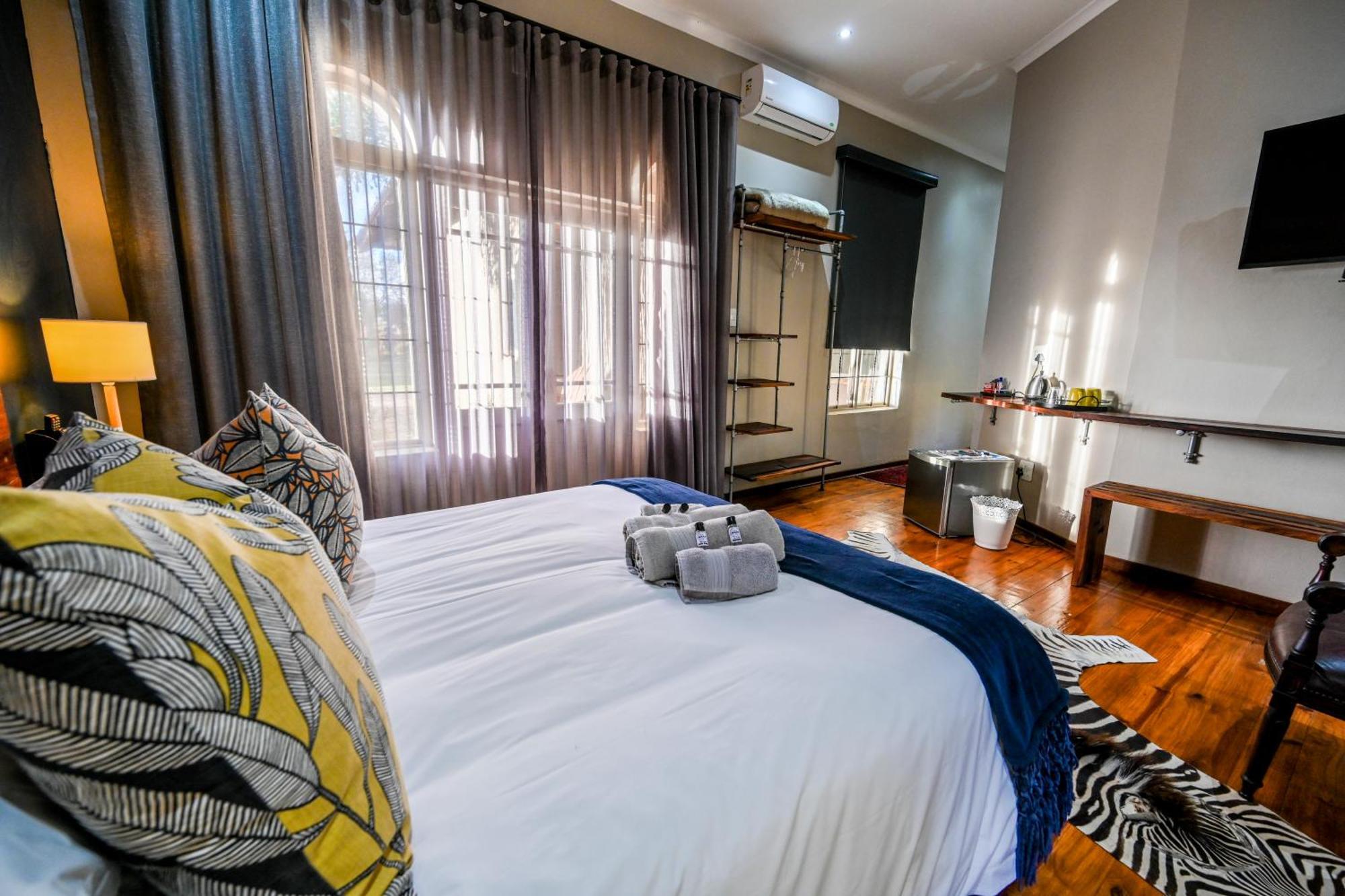 Blue Rain Guest House Bloemfontein Eksteriør bilde