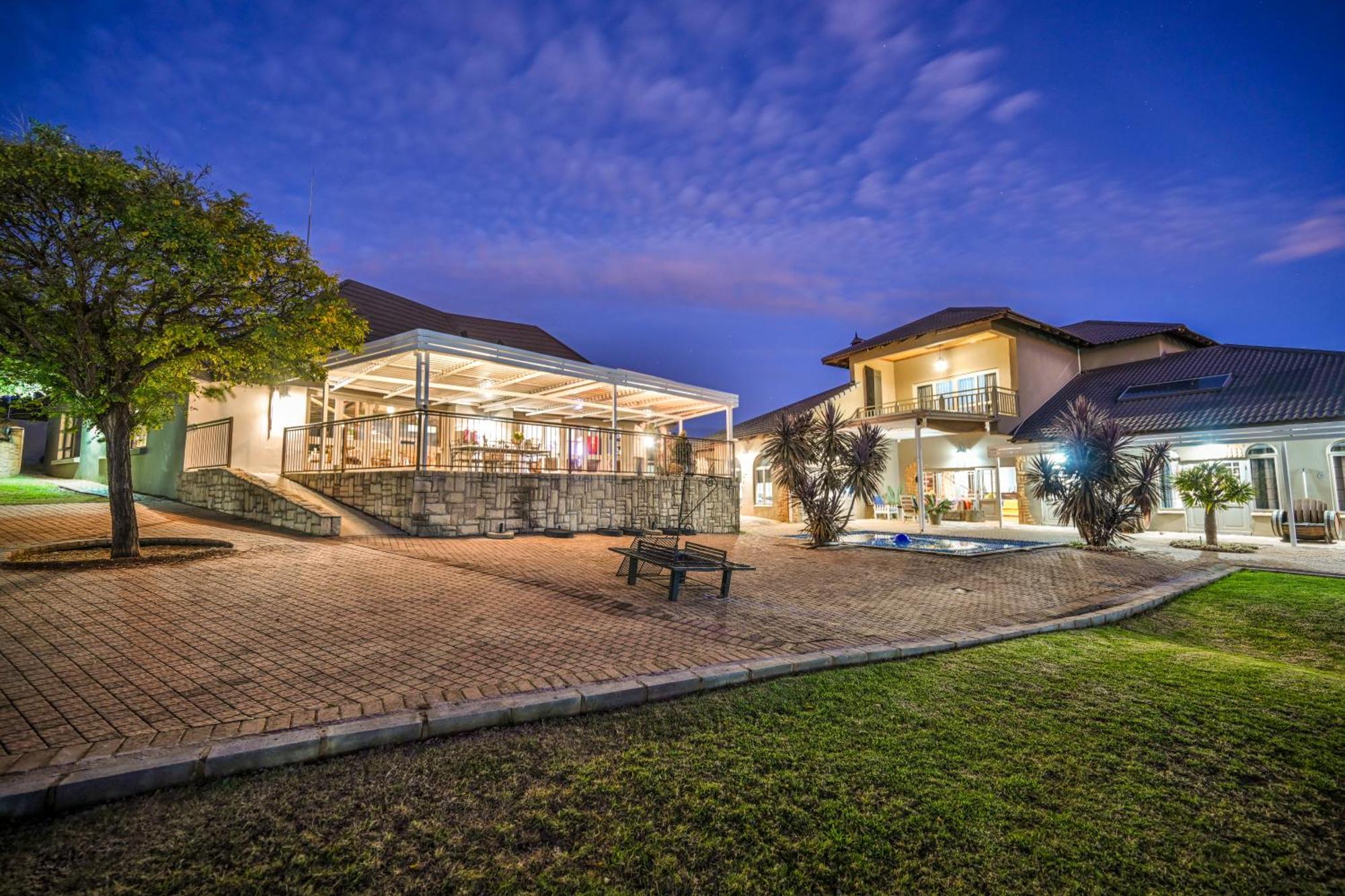 Blue Rain Guest House Bloemfontein Eksteriør bilde
